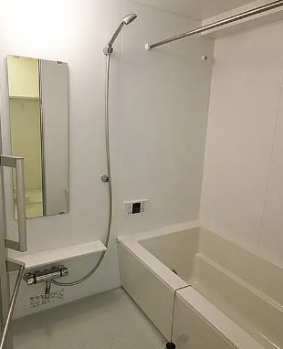 バス・シャワールーム　写真は同タイプ住居です。