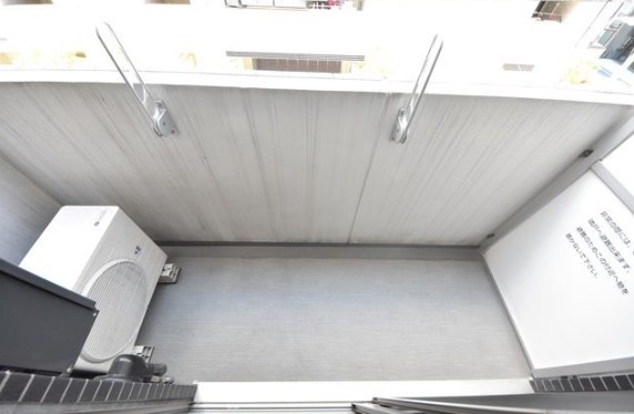バルコニー　写真は同タイプ住居です。