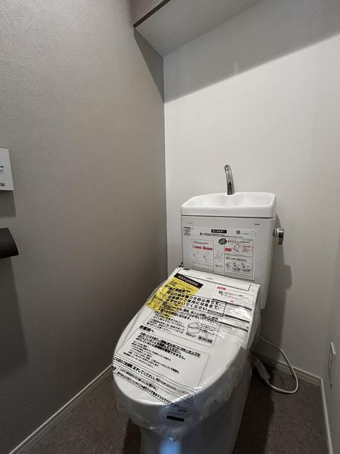 トイレ　※写真は同タイプ住戸です。?