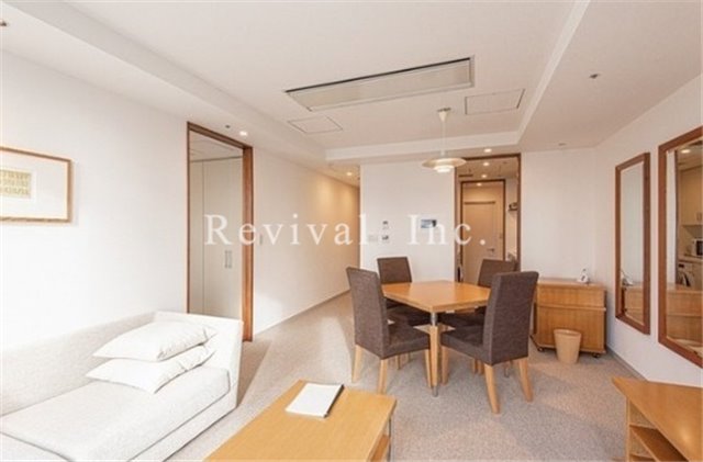 居室・リビング　開放感のあるリビングでございます