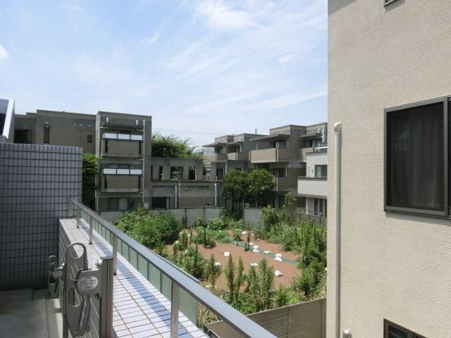 眺望　★窓からの見晴らしが良好です★