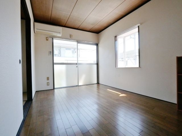 その他部屋・スペース　★二面採光の明るいお部屋です★