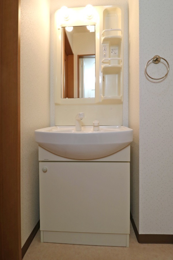 洗面設備　洗面化粧台