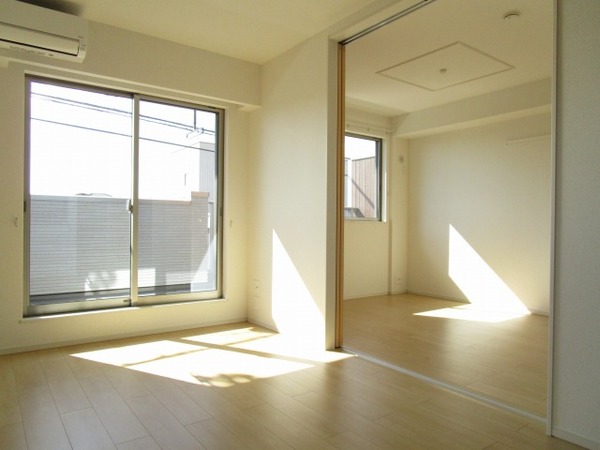 その他　リビング～洋室