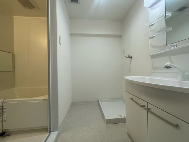 洗面設備　前回入居前写真です。