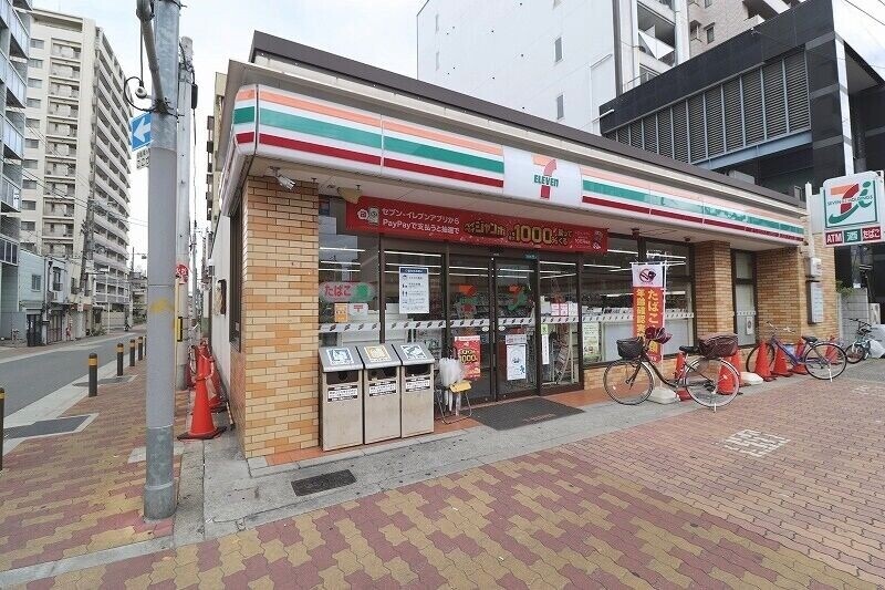 コンビニ　セブンイレブン大阪新深江駅北店（コンビニ）まで61m