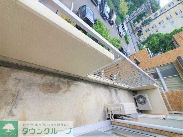 バルコニー　※同建物別号室別タイプ参考写真です。