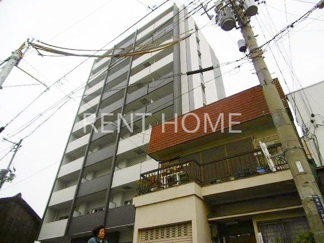 建物外観　１０階建てマンションです。