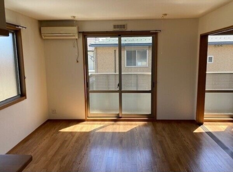 居室・リビング　図面と現状に相違がある場合には現状を優先