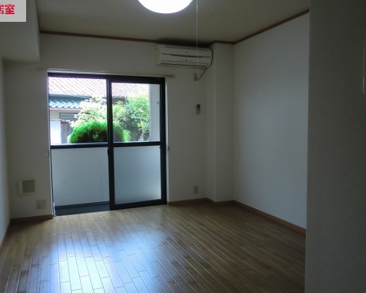 居室・リビング　広々洋室！