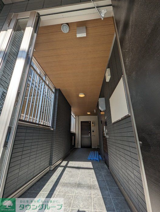 エントランス　バルコニー