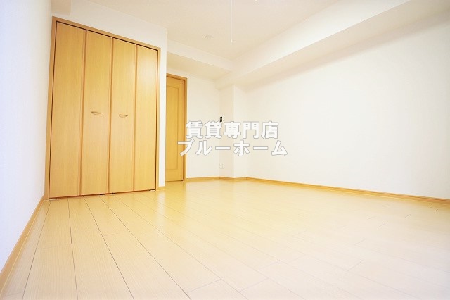 その他　別角度からの洋室です！