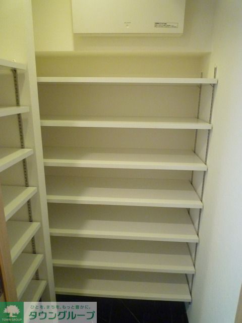 収納　40Aタイプ2010年3月撮影 同タイプ1201号室の写真…