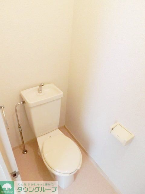 トイレ　別号室参考写真です