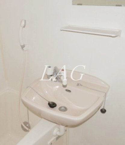 洗面設備　洗面台です。