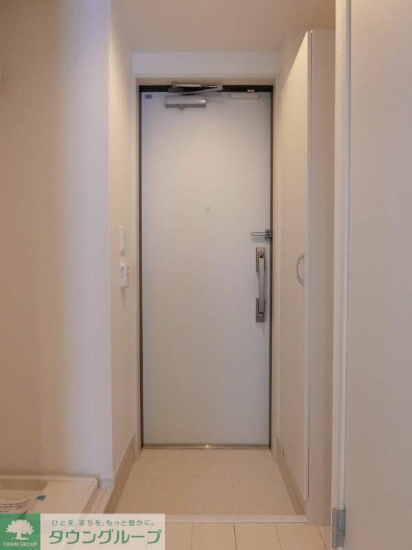 玄関　★お部屋探しは株式会社タウンハウジング東京まで★