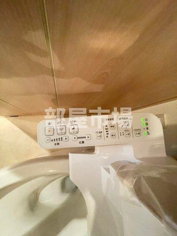 トイレ　温水洗浄便座パネル