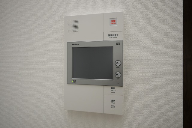 セキュリティ　モニター付きインターホンです