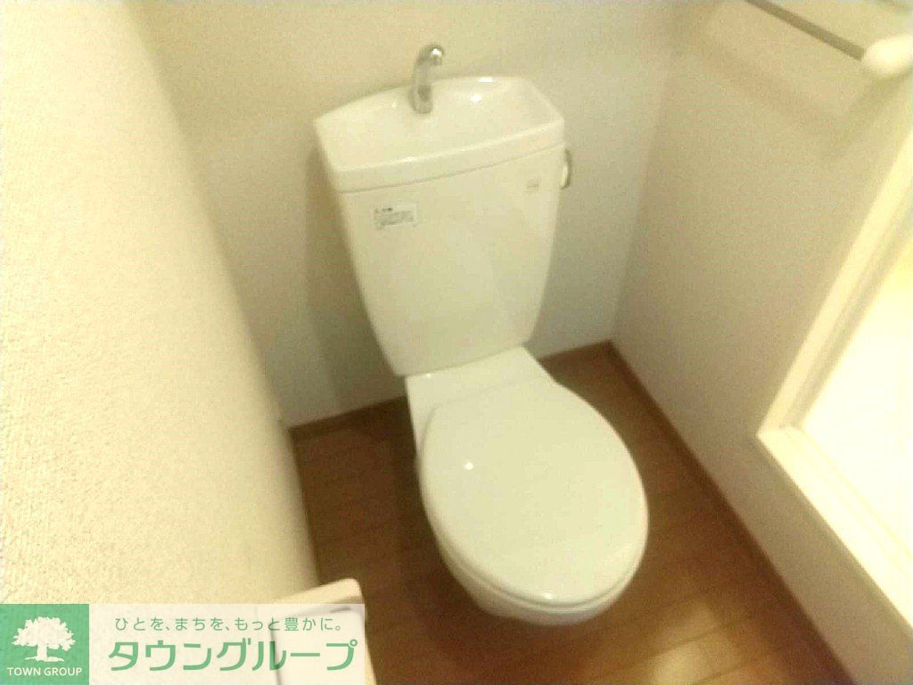 トイレ　※設備・仕様は現況と異なる場合があります。