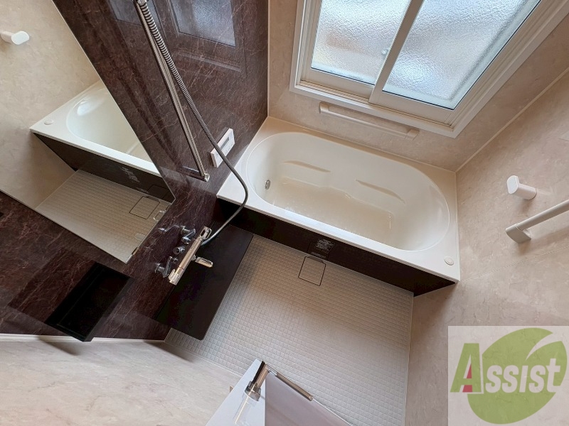 バス・シャワールーム　お風呂になります。一日の疲れを癒してくださいね。