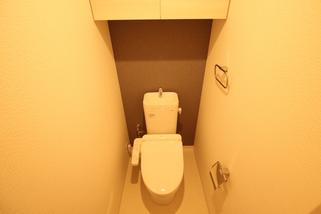 トイレ　※別室の参考写真の為、現況優先です。