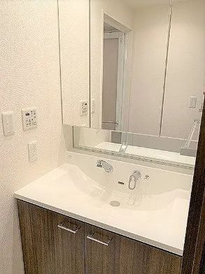 洗面設備　写真は同タイプ住居です