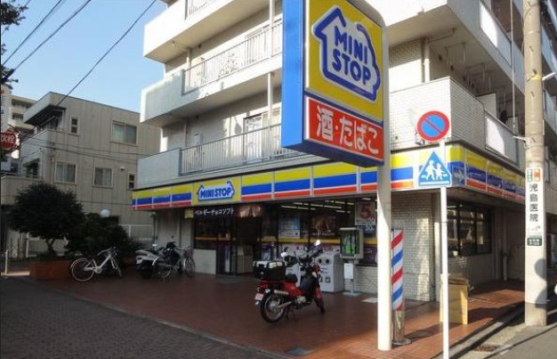 コンビニ　ミニストップ 吉野町店（コンビニ）まで57m