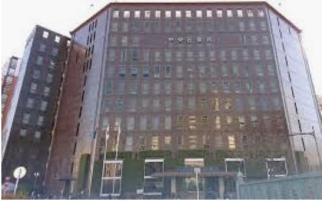 役所　中央区役所（役所）まで364m