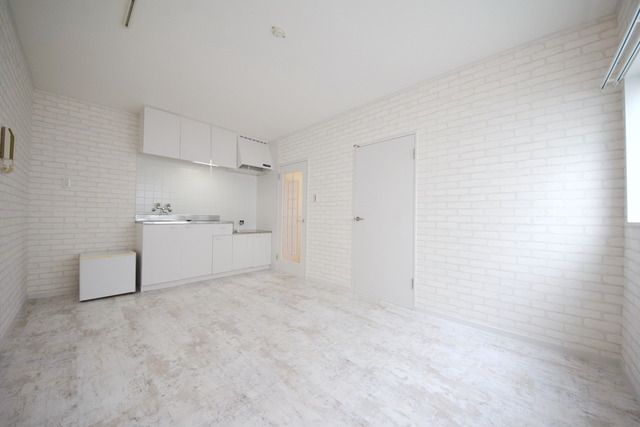 その他　ダイニング　別アングル