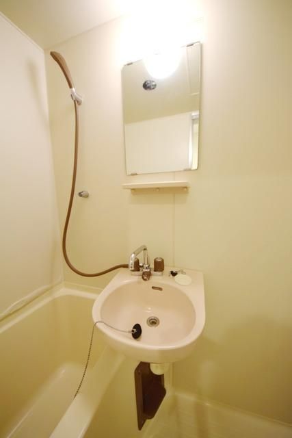 洗面設備　別号室仕様写真