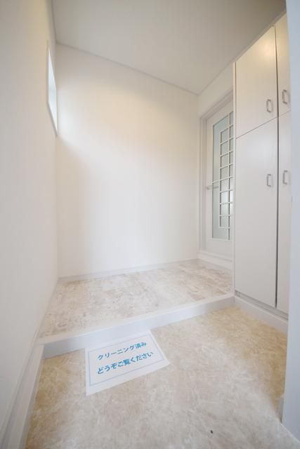 玄関　別号室仕様写真