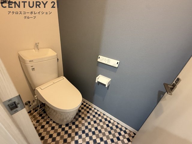 トイレ　ウォシュレット付きのトイレです♪