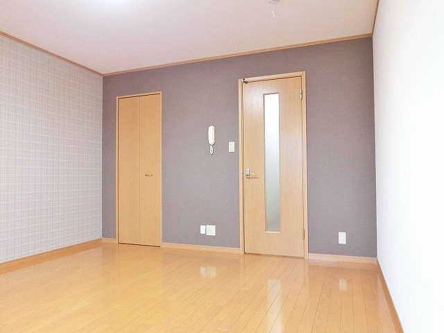 居室・リビング　モダンスタイルが印象的な洋室