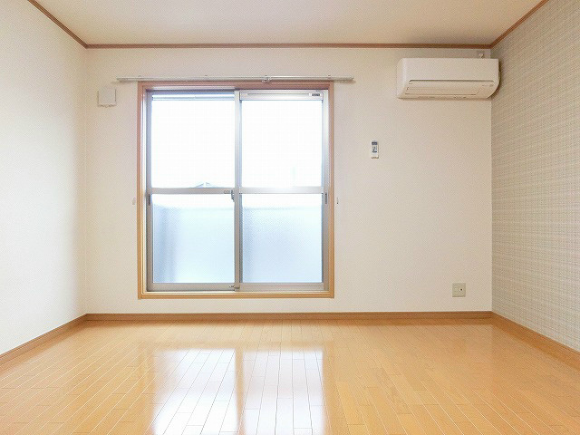 その他部屋・スペース　明るく広がりのある洋室
