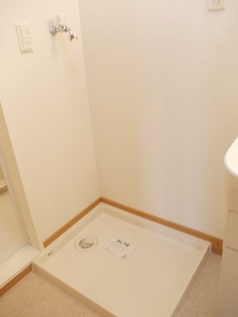 その他　同建物別号室