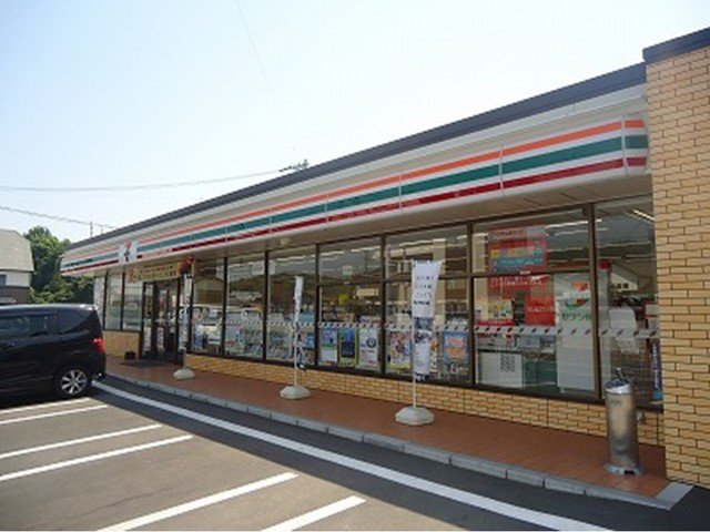 その他　セブンイレブン倉敷市立短大前店まで450m