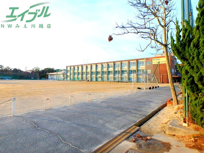 中学校　桑名市立陵成中学校（中学校）まで1444m