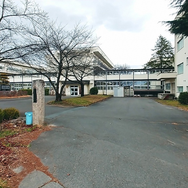 小学校　松本市立島立小学校（小学校）まで1937m