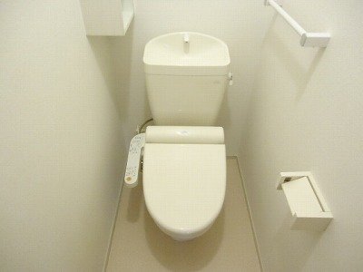 トイレ　落ち着いたトイレです