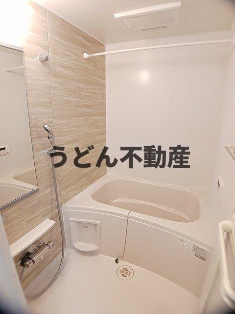 バス・シャワールーム　うどん県のお部屋探しはうどん不動産へ うどんちゃんとLINE