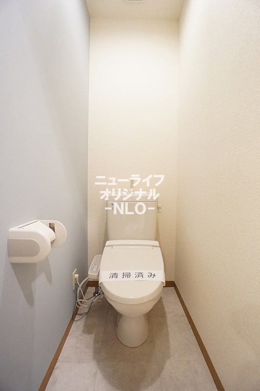 トイレ　温水洗浄便座　※同タイプ別室参照、現況を優先致します。