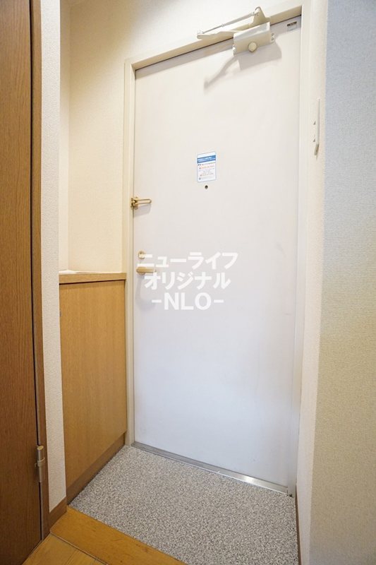 玄関　※同タイプ別室参照、現況を優先致します。