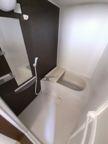 バス・シャワールーム　お風呂で日々の疲れを落としましょう