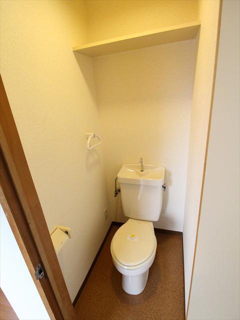 トイレ　松山市山越　グランアルブル山越II　トイレ