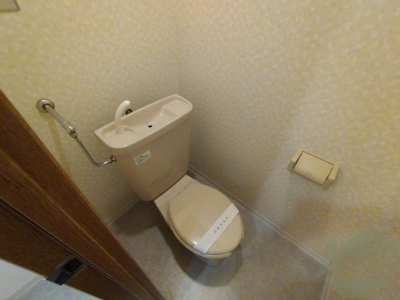 トイレ　嬉しいバストイレ別です！安心して使用できます。