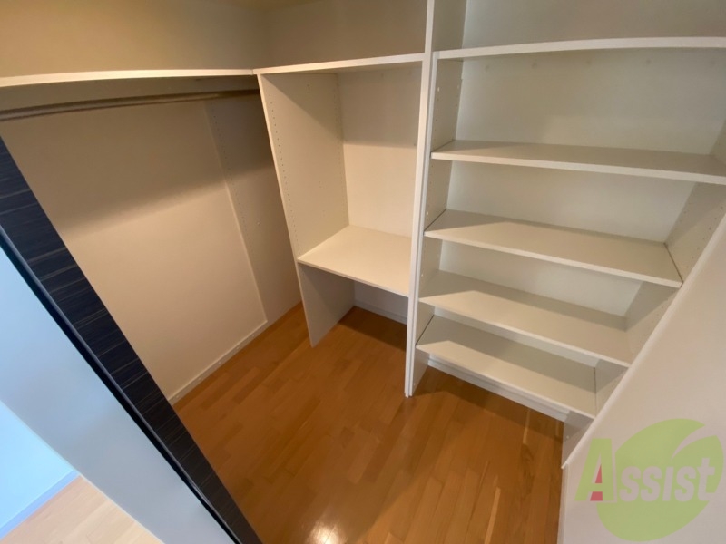 収納　ウォークインクローゼットでお部屋がすっきり片付きますよ！