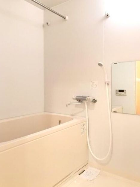 バス・シャワールーム　※別部屋の参考写真です。