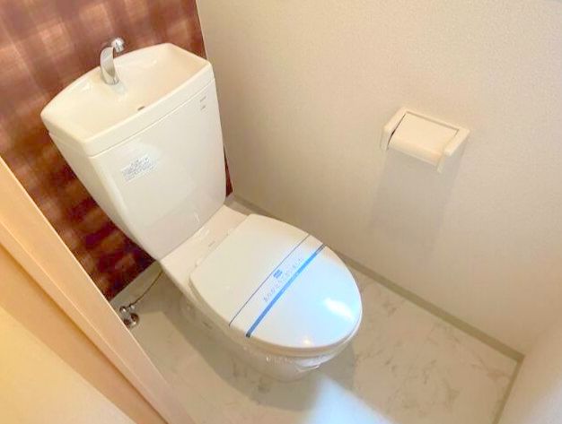 トイレ　※別部屋の参考写真です。