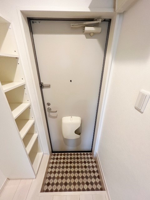 玄関　別部屋同仕様タイプ