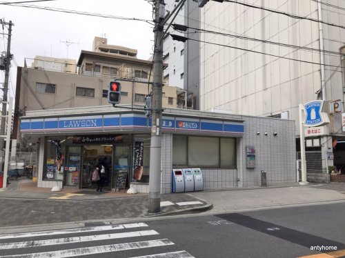 コンビニ　ローソン 大手通二丁目店（コンビニ）まで72m